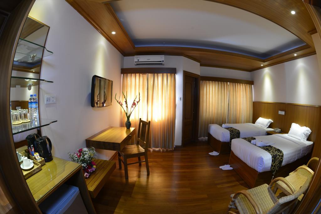 Hotel Sidney Yangon Exterior photo