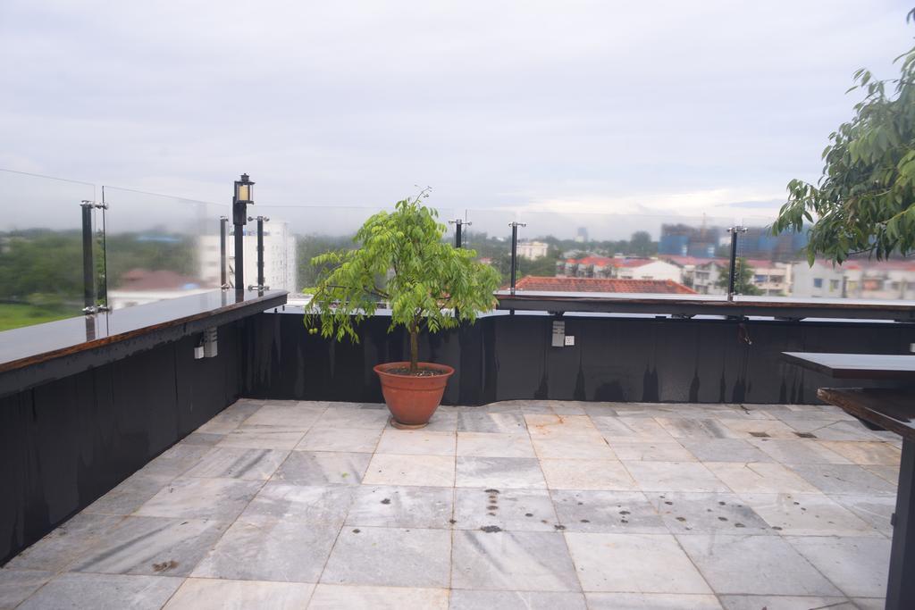 Hotel Sidney Yangon Exterior photo
