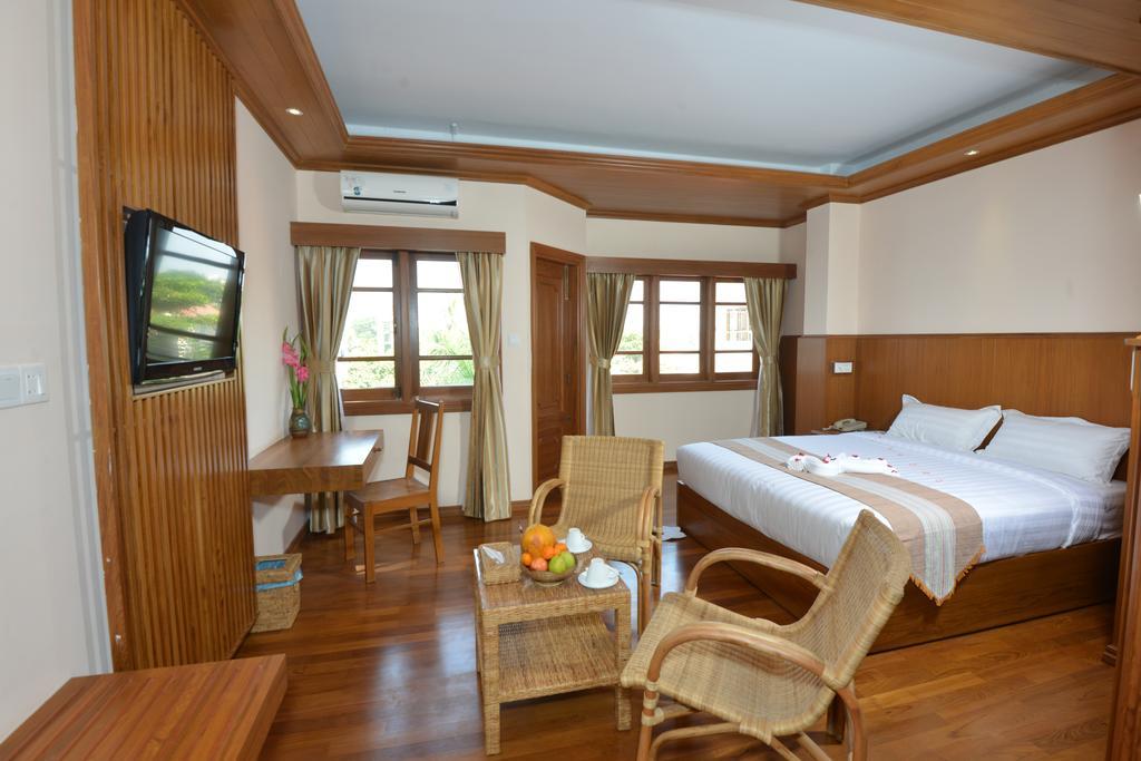 Hotel Sidney Yangon Exterior photo
